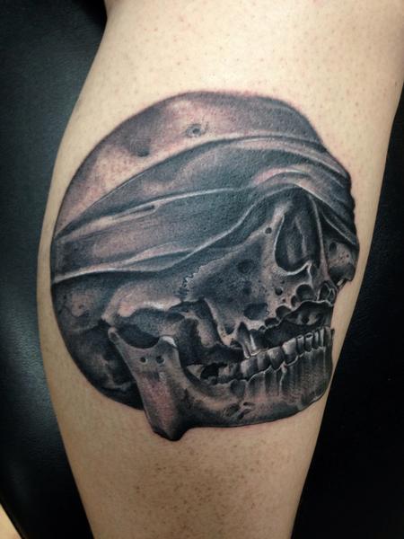 Mike Riedl - Black and gray skull with bandana covering eyes tattoo, Mike Riedl Art Junkies Tattoo 